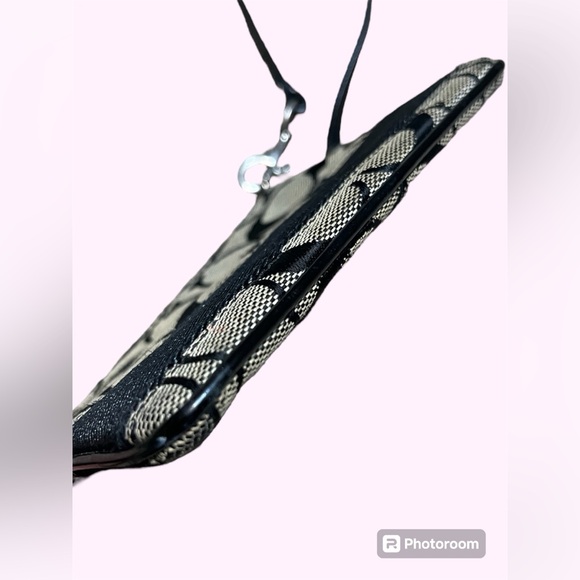 LOW START Coach  Authentic Signature C Legacy Stripe Wristlet🔥 With dust bag! - Picture 4 of 9